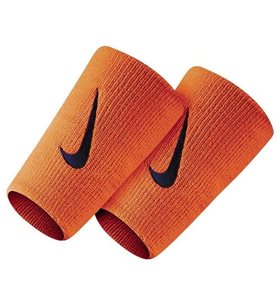 MUñEQUERA ANCHA NIKE NARANJA